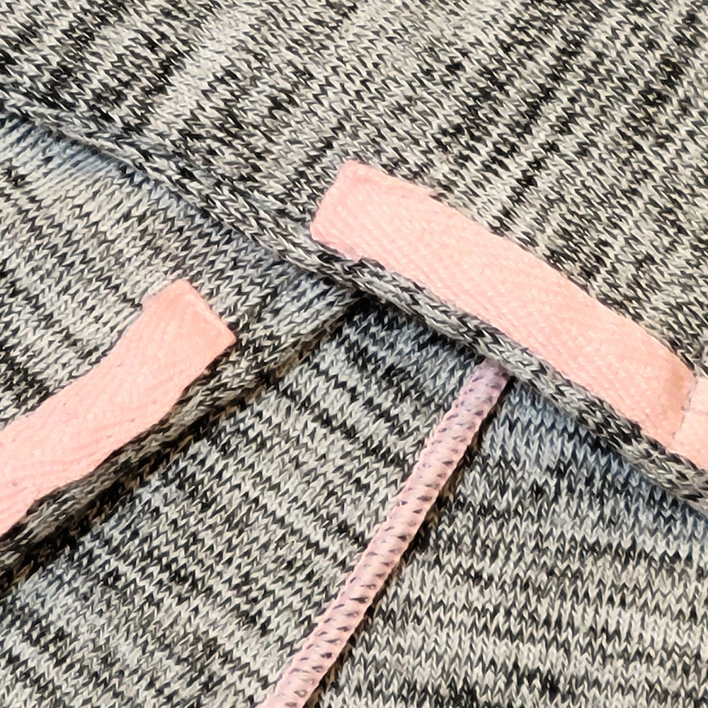 GIRLS 90 Degree By Reflex Black and White Handkerchief Hem Knit Top - Picture 4 of 5